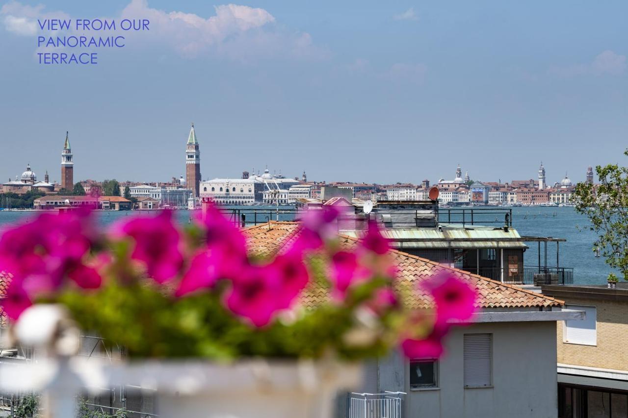 โรงแรมวิลลา เดลเล ปาลเม Lido di Venezia ภายนอก รูปภาพ